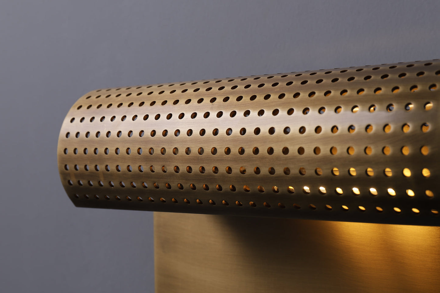 Scroll-I Wall Sconce Brass - Richardrider