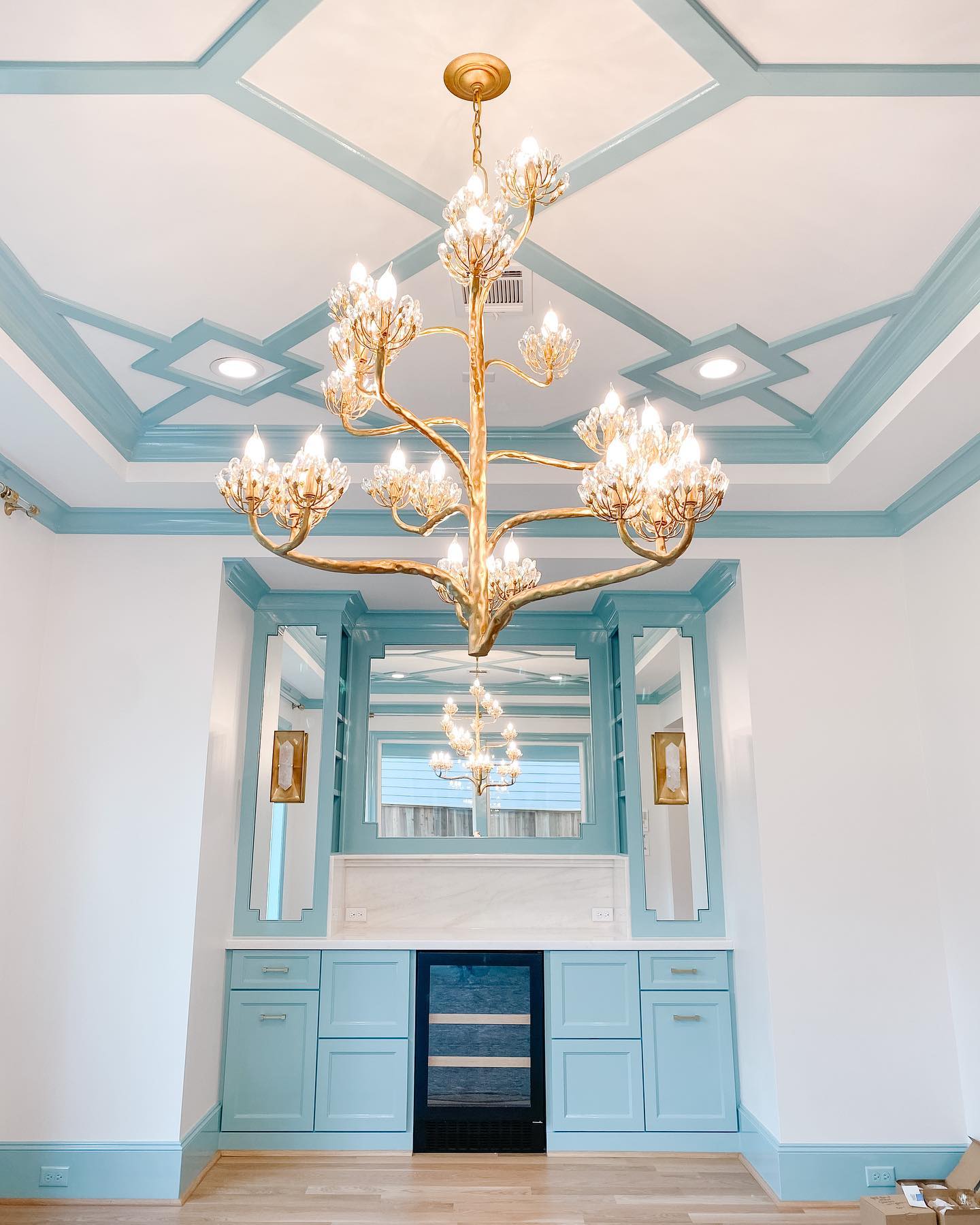 Luxury Branch Flower Chandelier in Gold for Living Room Staircase and Bedroom Lighting - Richardrider