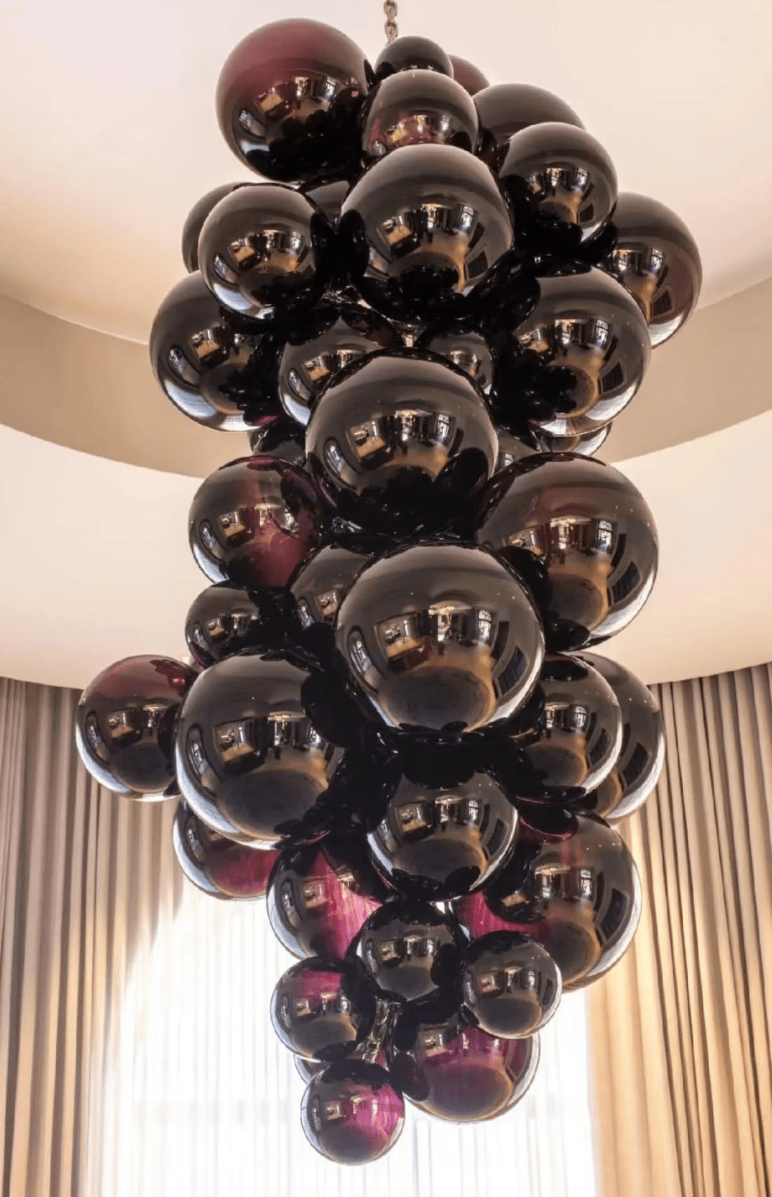 Velymo Grapetta Chandelier - Richardrider