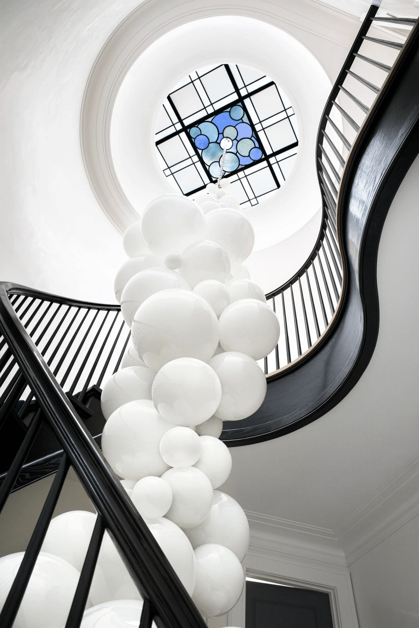Velymo Grapetta Chandelier - Richardrider