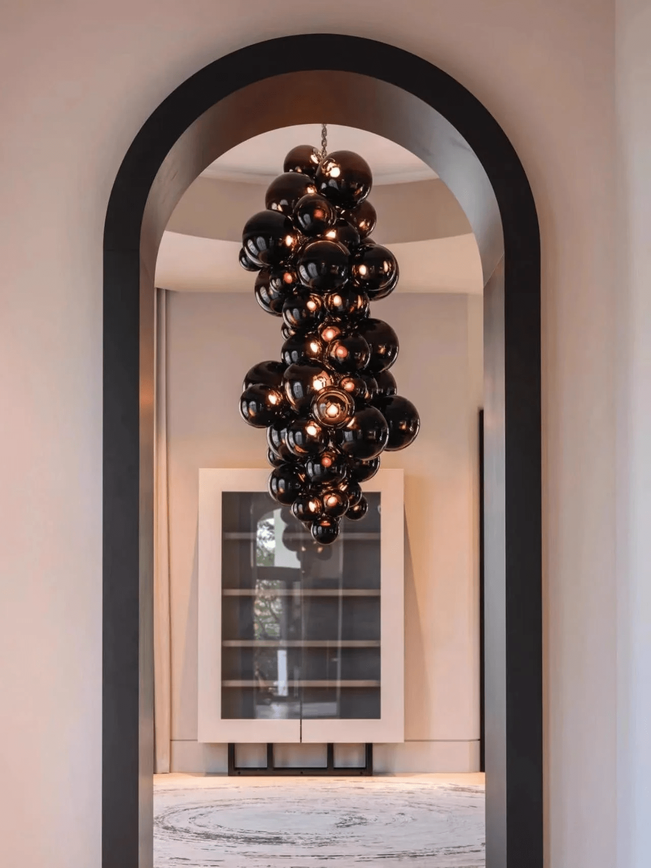 Velymo Grapetta Chandelier - Richardrider