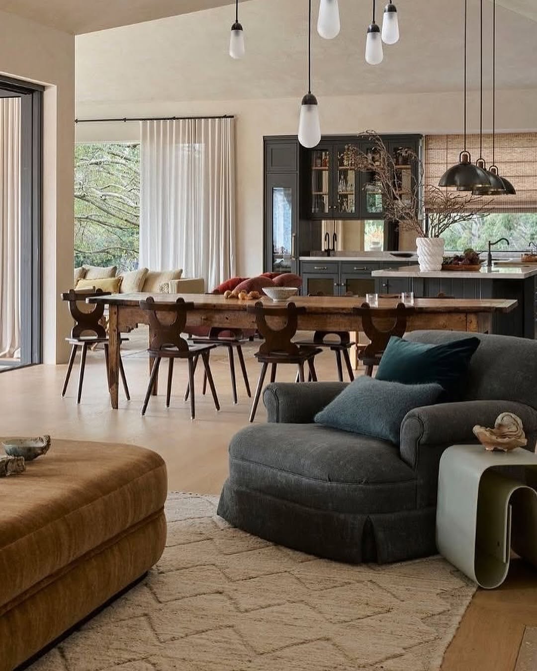 Modern Floating Pears-inspired Frosted Glass Pendant for High-ceiling
