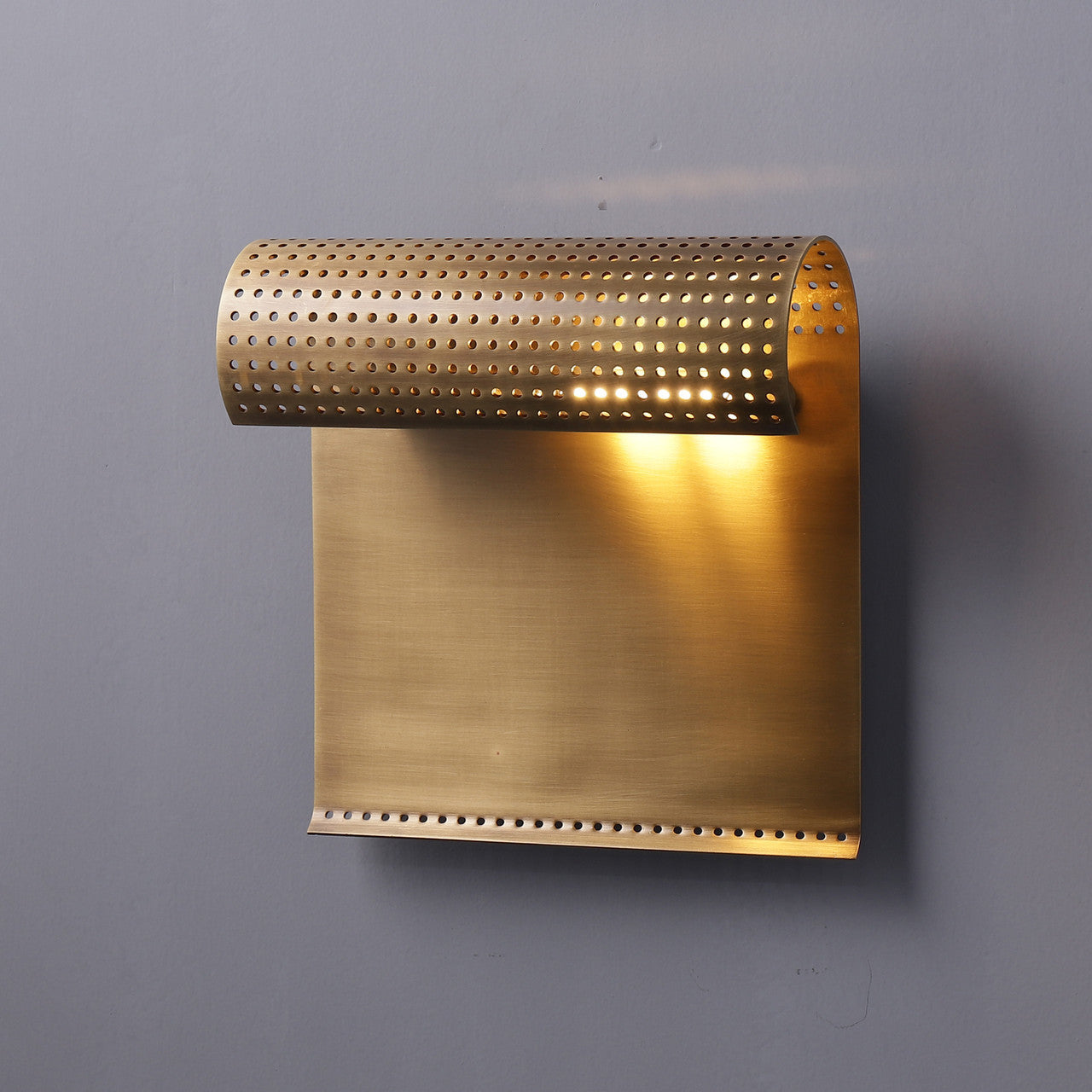 Scroll-I Wall Sconce Brass - Richardrider