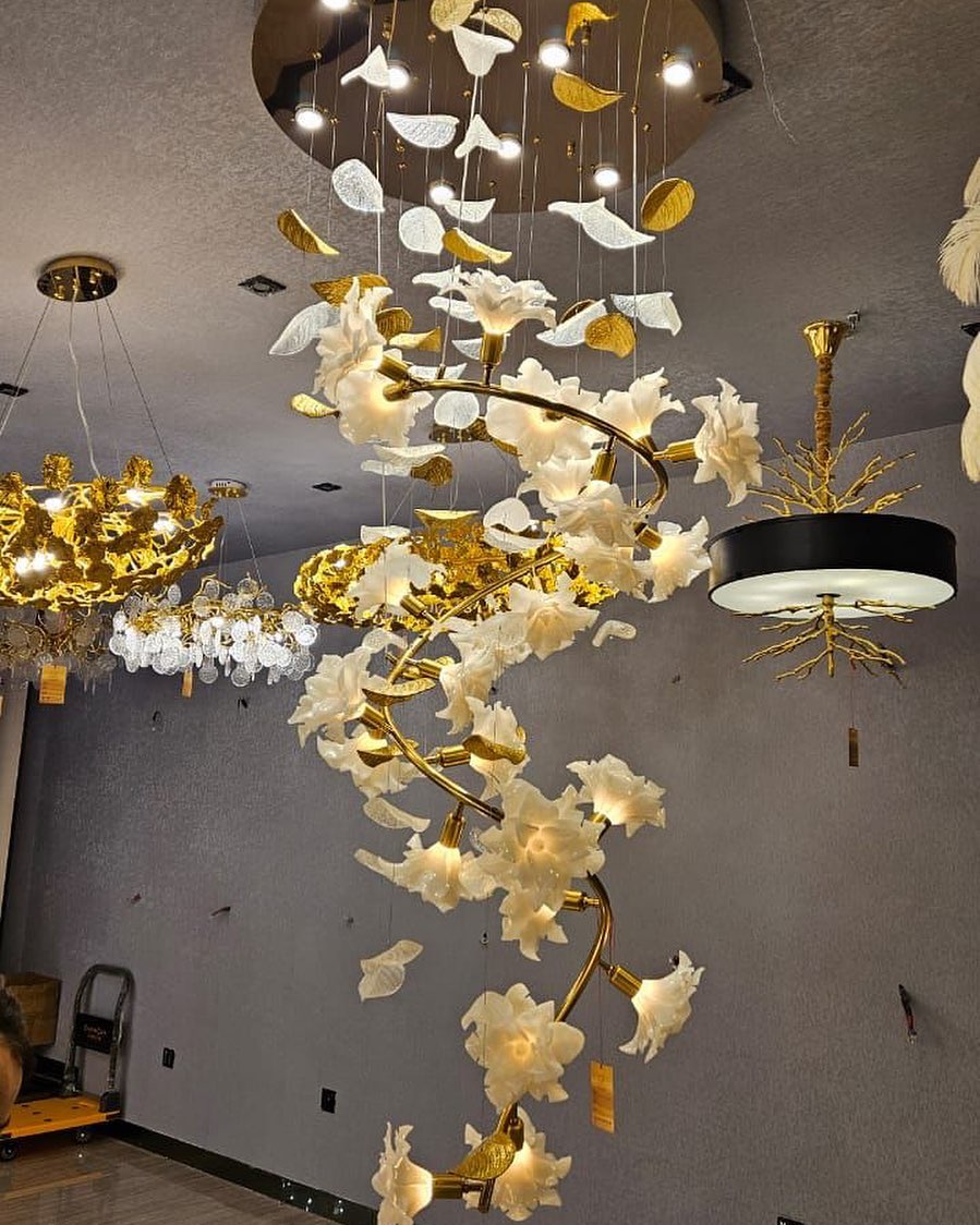 Ceramic Flower Chandelier in Artistic Brass Branch Design - Richardrider