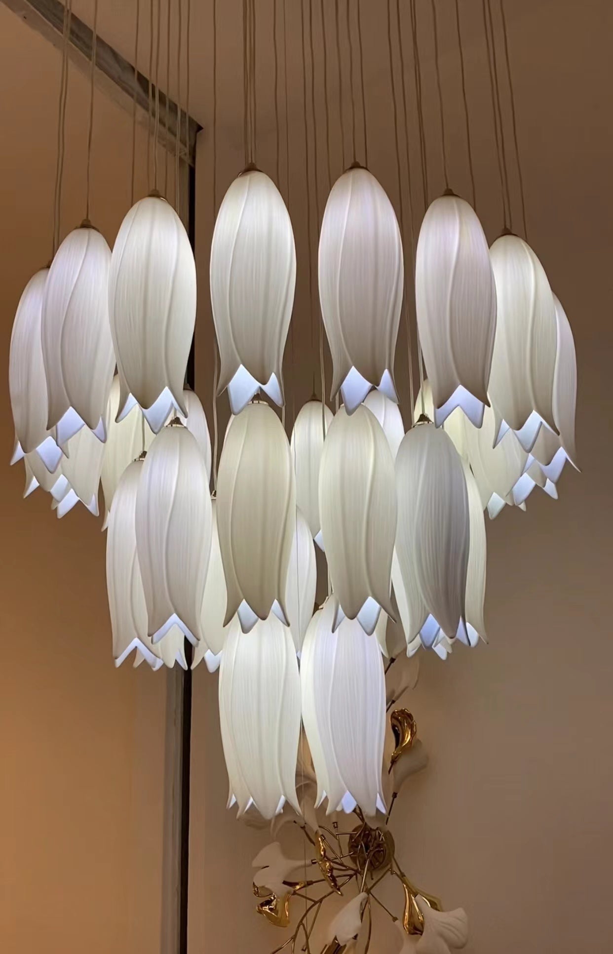 Elegant Flower Chandelier For Foyer/ Staircase - Richardrider