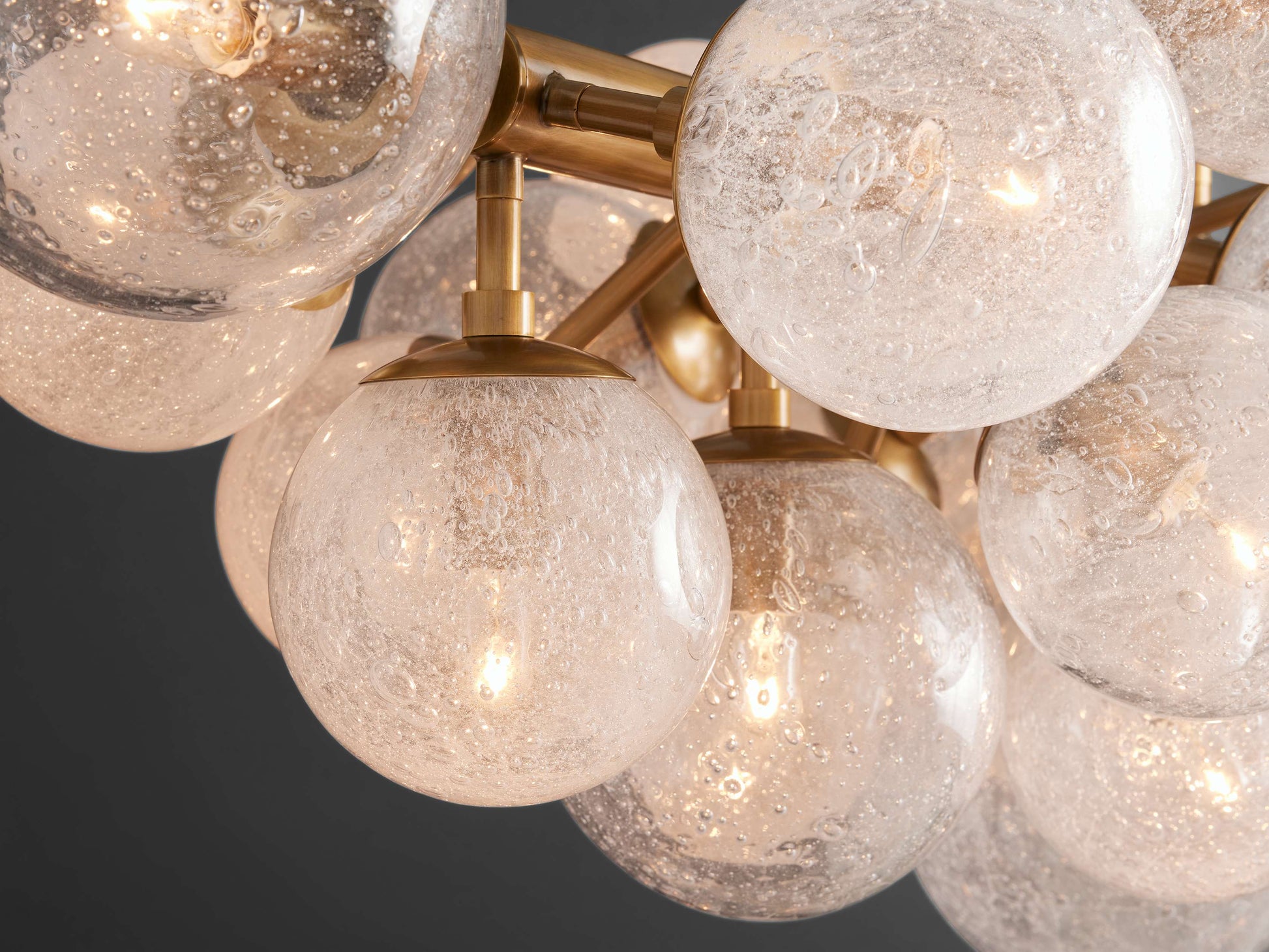 Mandoza Linear Chandelier - Richardrider