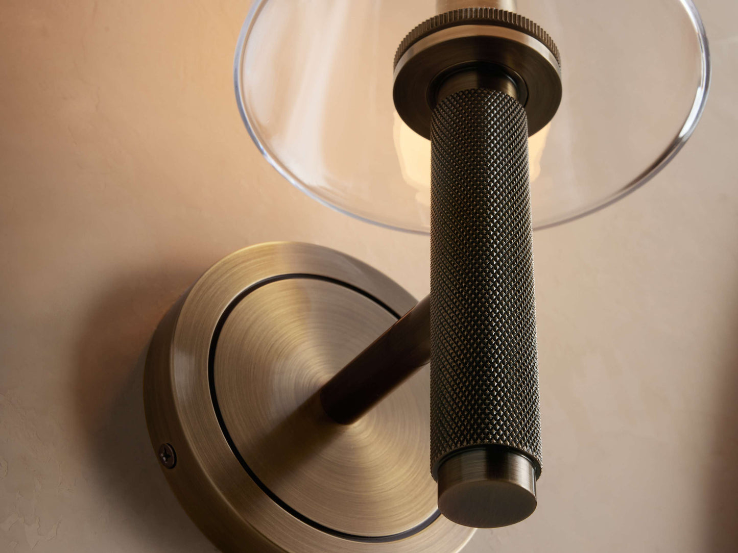 Monroe Sconce