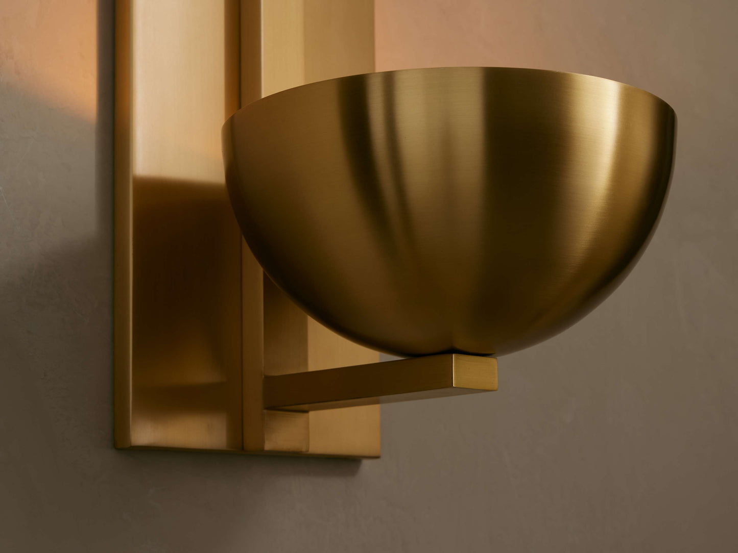 Belmira Brass Alabaster Sconce