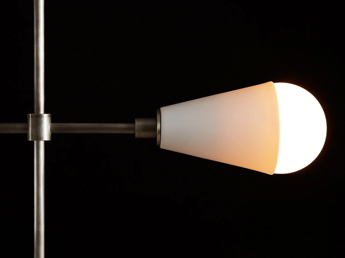 PATUS TRIAD 12 LINEAR PENDANT W65.75" x D36"