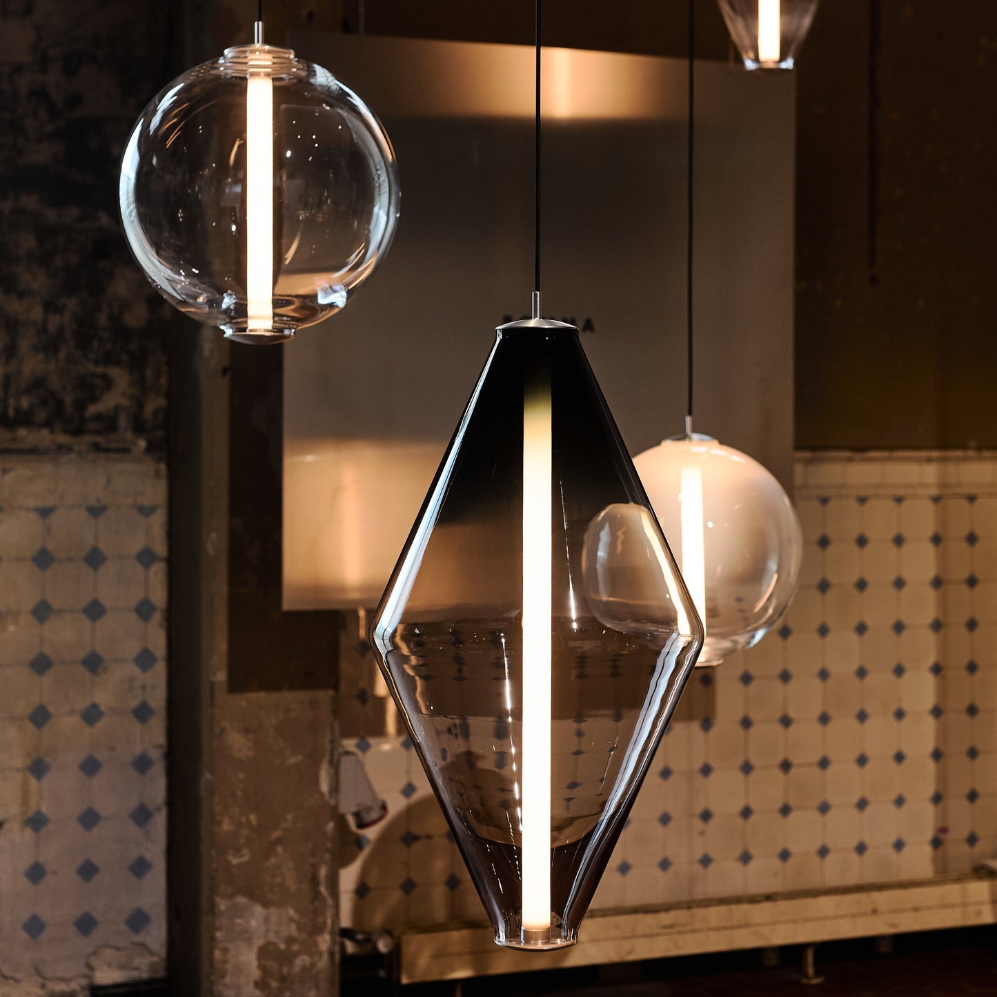 Soleilen LED Chandelier Mouth-blown Lead-free Crystal & Metal 39"D