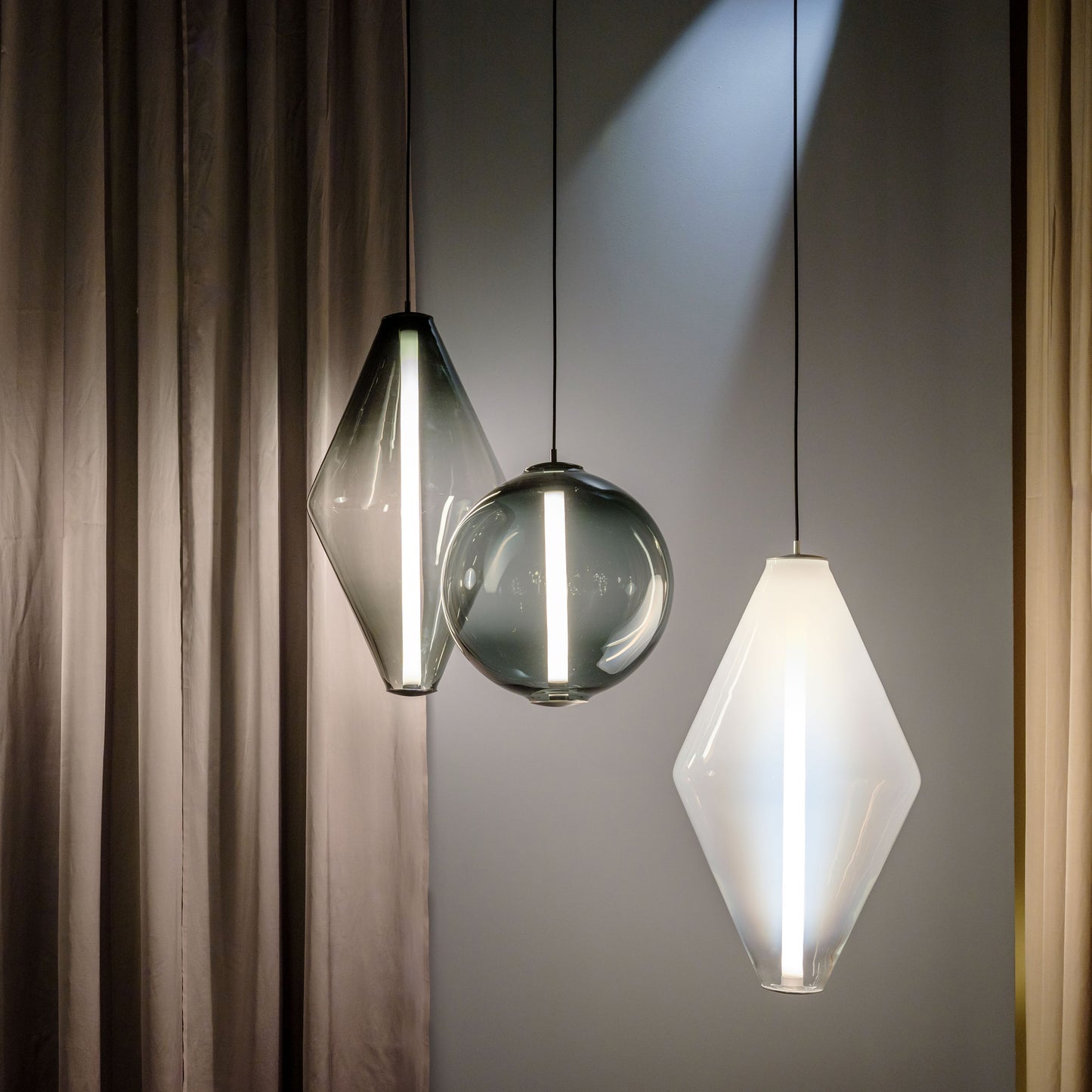 Soleilen LED Chandelier Mouth-blown Lead-free Crystal & Metal 39"D