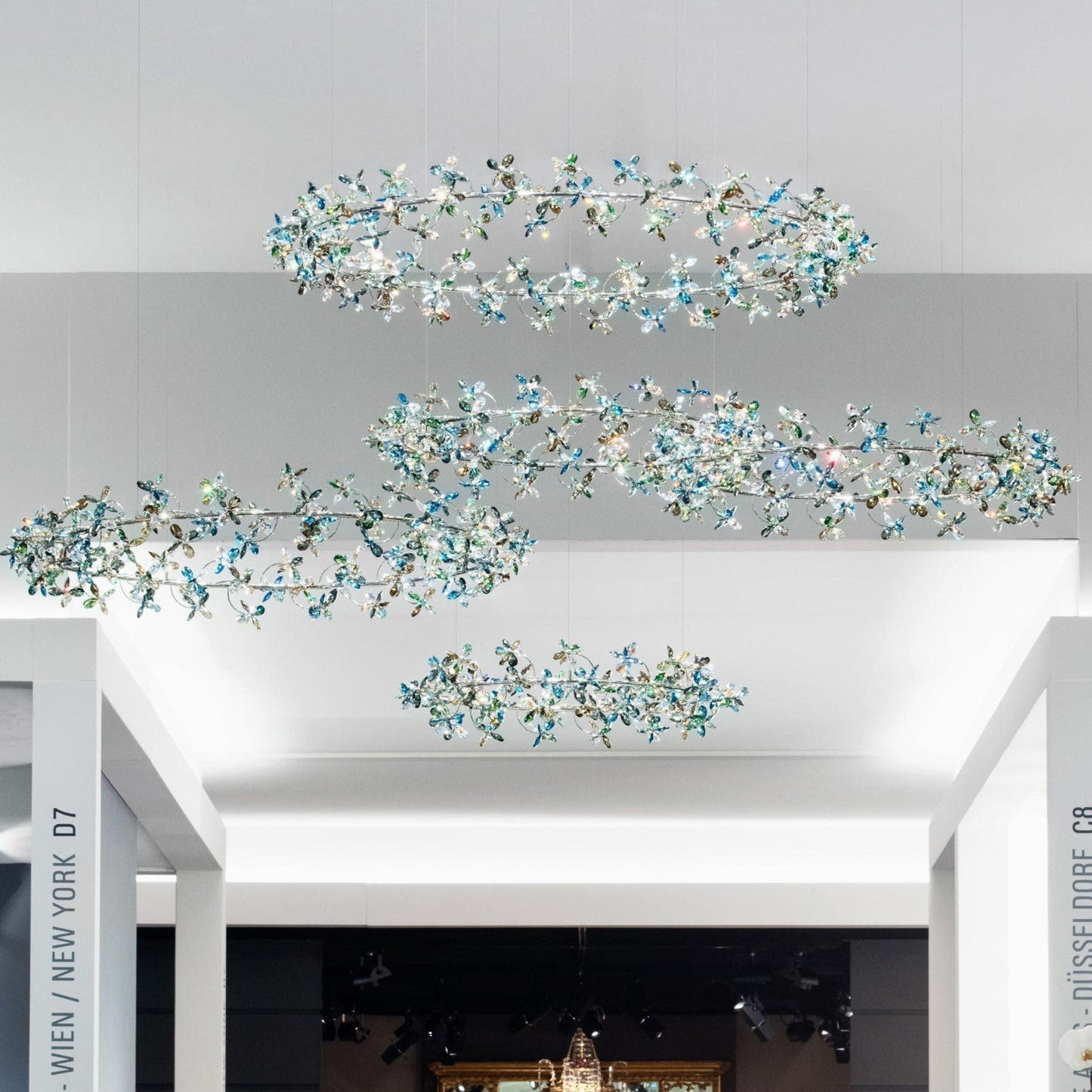 Modern Design Crystal Chandelier with Floral Crown Shape - Richardrider