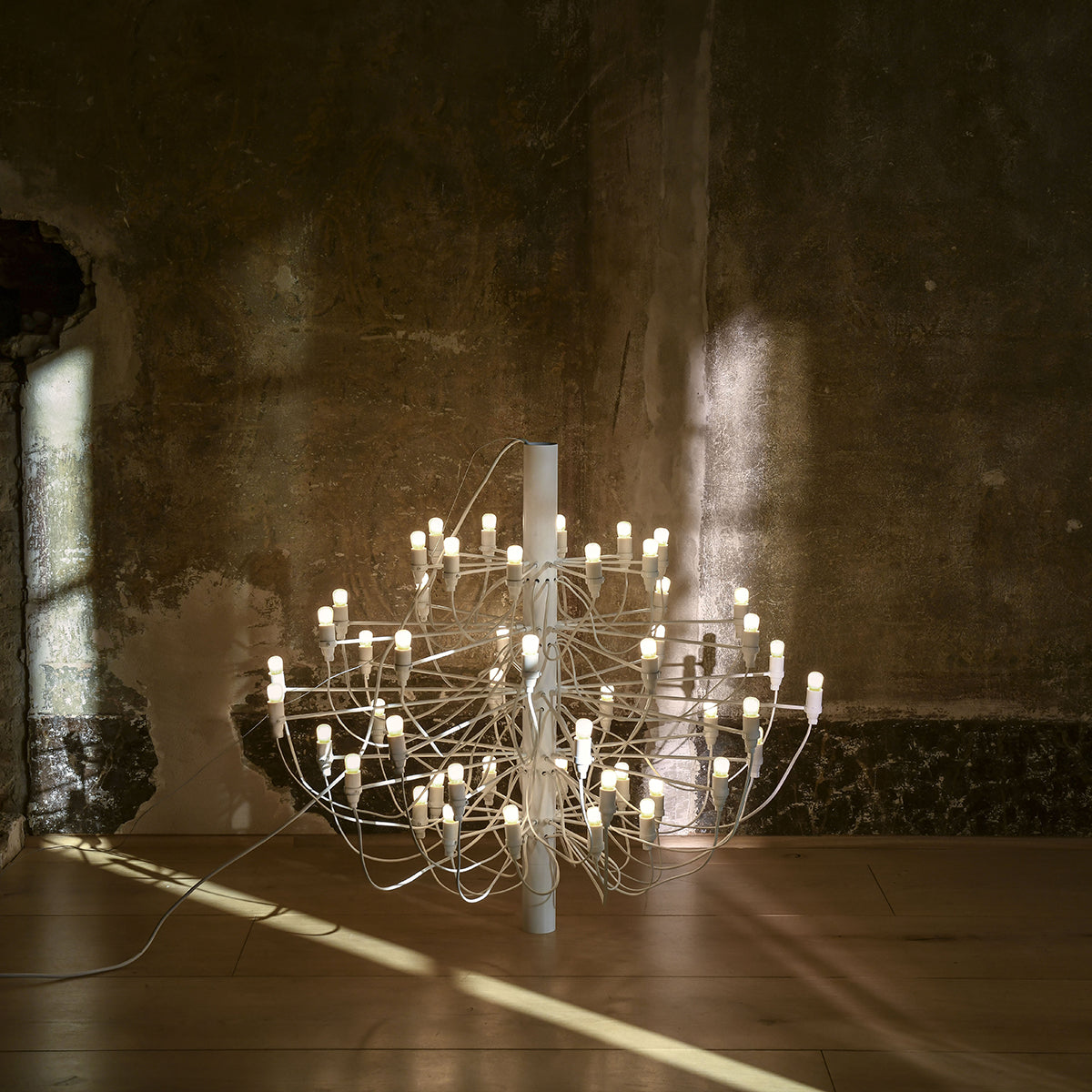 Jarylix Chandelier Brass & Steel. Steel Ceiling Fitting & Rose 27.2"W x 27.2"D
