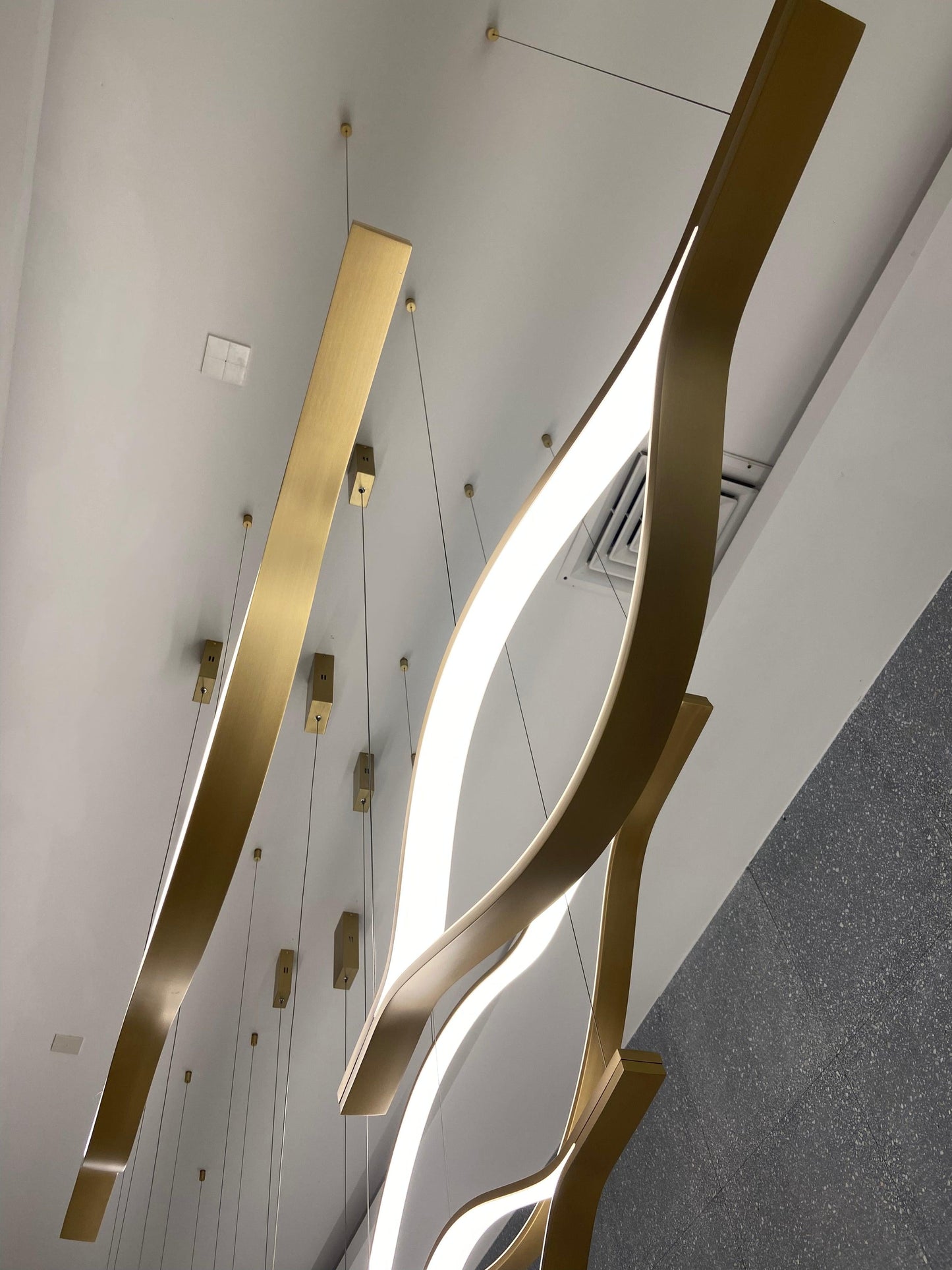 Modern Simple Aluminum Waving Chandelier - Richardrider