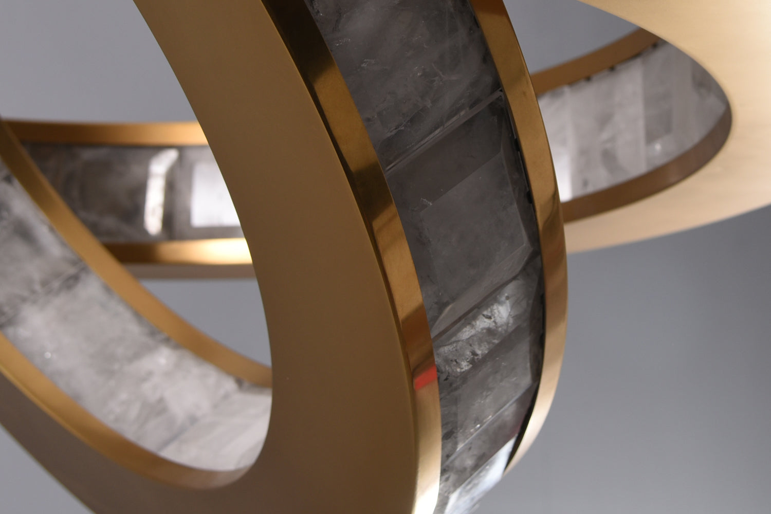 Rolantis -I Rock Crystal Pendant Brass - Richardrider