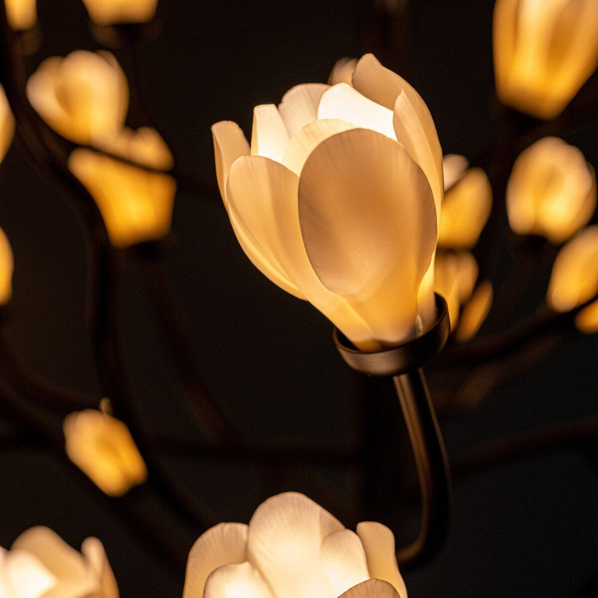 Zenelora LED Chandelier Porcelain & Aluminum 55"D