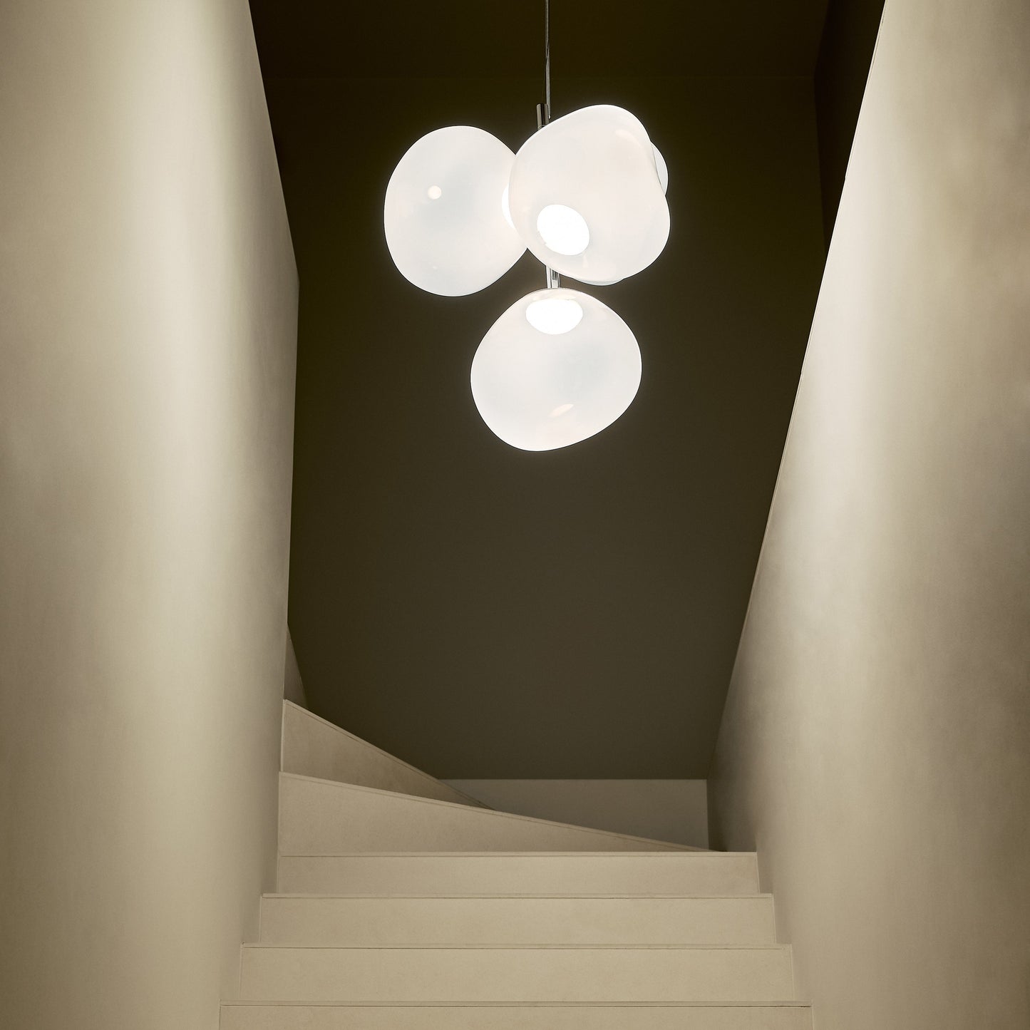 Jaraecyn Chandelier Polycarbonate Shade & Steel Tube 38.6"W